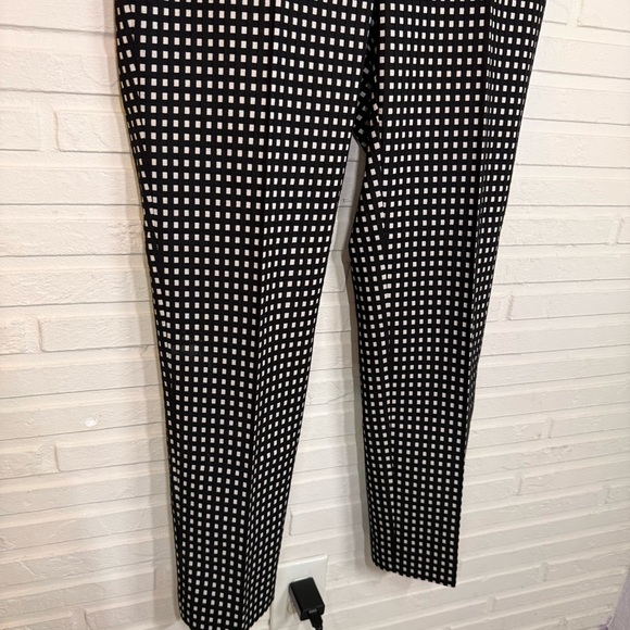 J. McLaughlin Black and White Cosmo Gingham Stretch Slacks, Women’s Size 4 - Picture 4 of 9